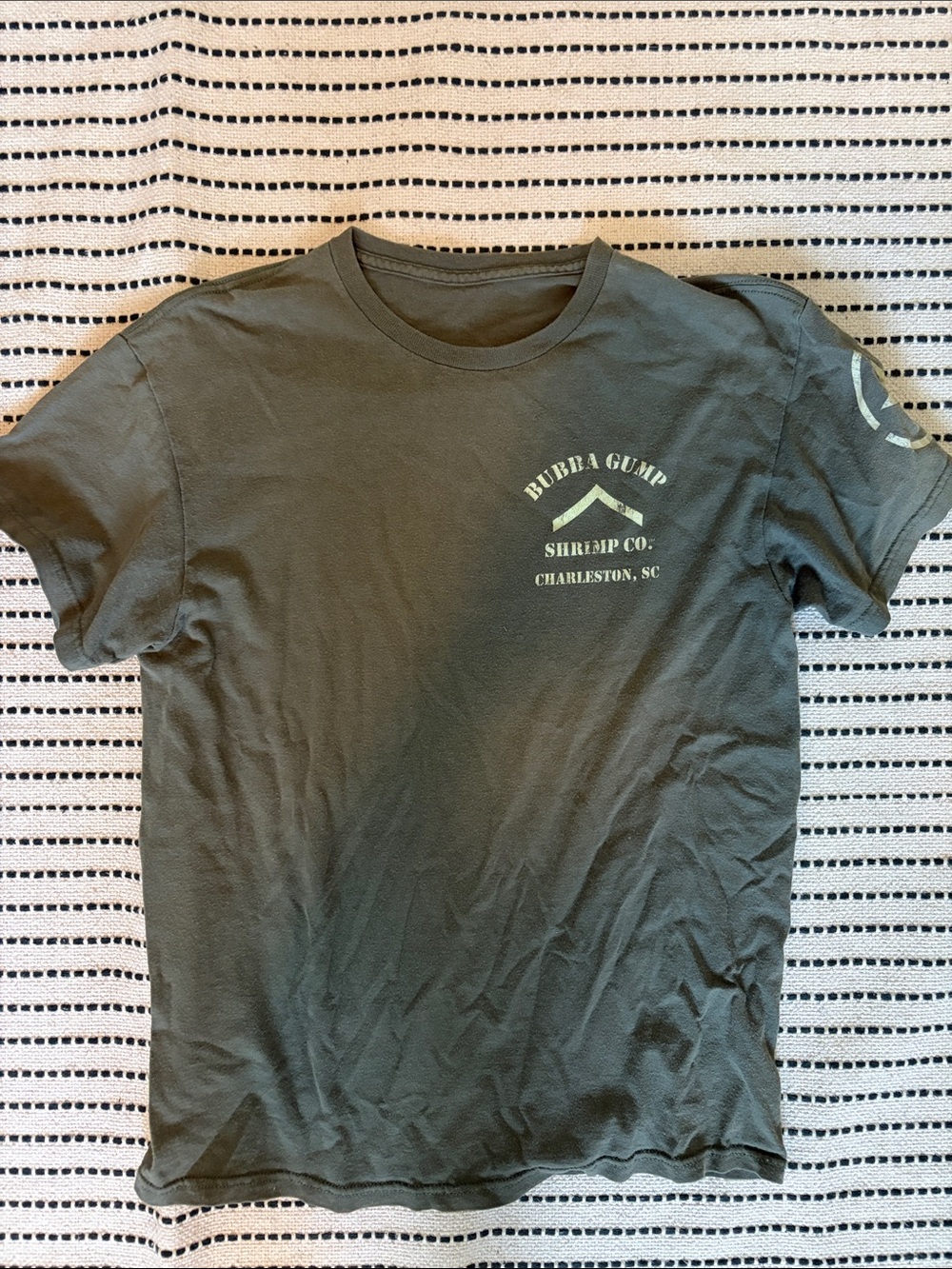Vintage Bubba Gump Olive Green Short Sleeve T‑Shirt